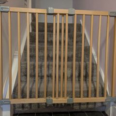 Baby Dan Extendable Beechwood stair gates