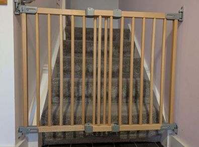 Baby Dan Extendable Beechwood stair gates
