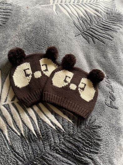 2 hats