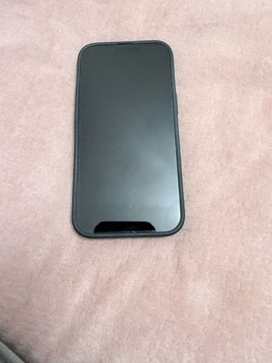 iPhone 13 unlocked world wide 128gb clean around battery 88%
