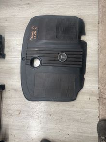 2014 Mercedes C Class C220 Engine Cover 2.1Diesel