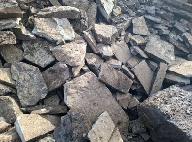 Sand stone