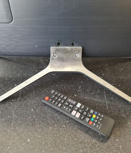 Samsung 32" Full HD Smart TV  UE32K5570