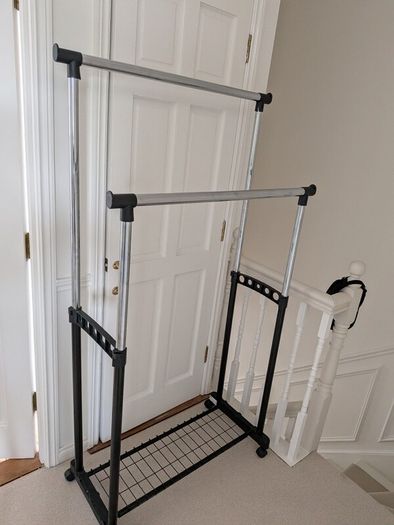 Clothes rail