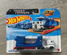 Hot wheels track fleet Ultra Magnus