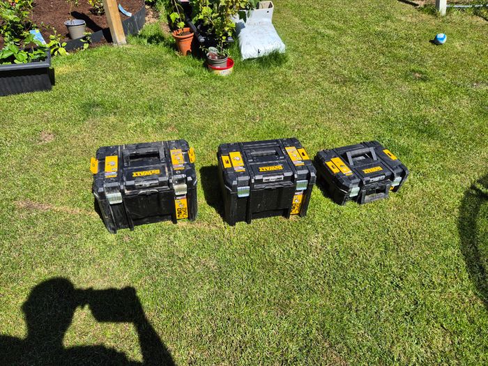 Dewalt tool box