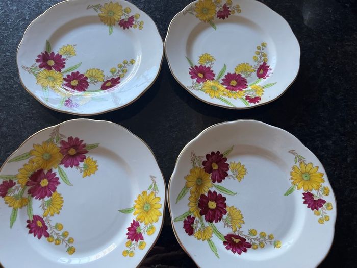 4 China Side Plates & Milk Jug