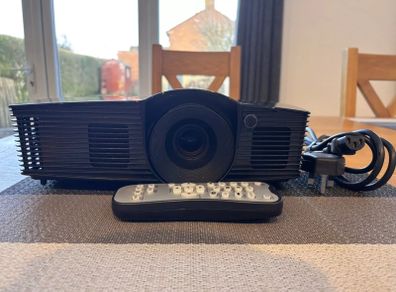 optoma HD141X projector