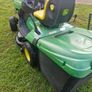 John Deere Lr125 ride on mower Image 5