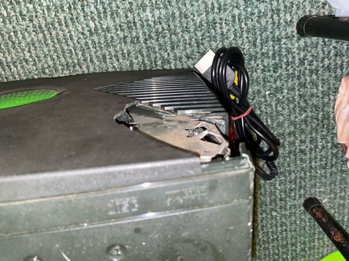 Xbox Original with Crack But Works perfectly