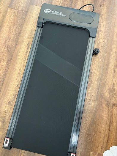Treadmill / walking pad
