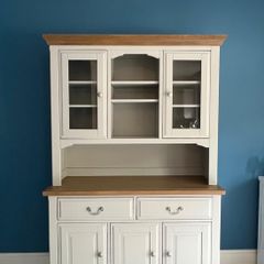 Kitchen Cabinet / Dresser