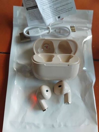 New Wireless Bluetooth Earphones