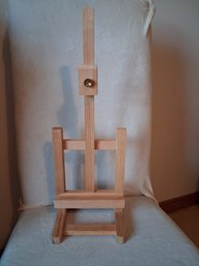 Wooden Tabletop Easel