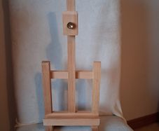 Wooden Tabletop Easel