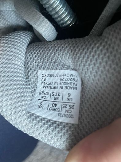 ASIC gel nyc grey