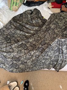Large tasseled Scarf