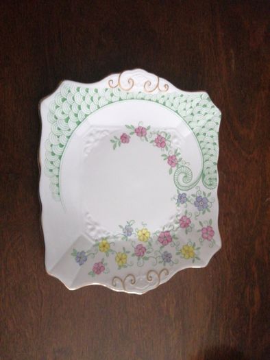 Tuscan porcelain plate