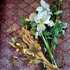 Silk, dried & artificial flowers