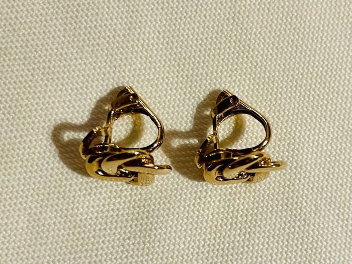 Vintage Gold Tone Earrings