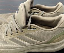ADIDAS Runfalcon Trainers. Size 9