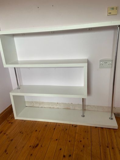 Shelving unit