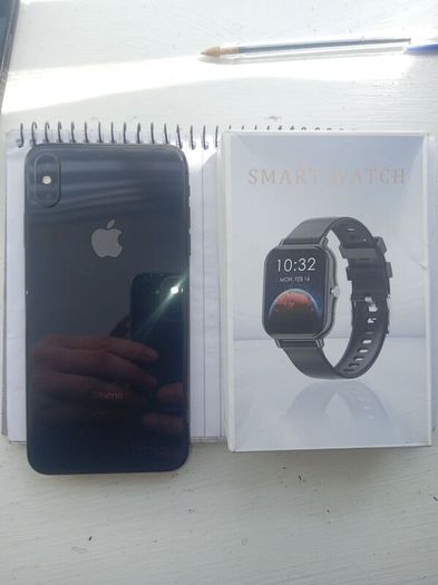 iphone xs max and smart watch