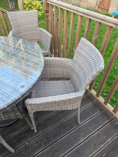 4-Seater Outdoor Table Rattan - Table & Chairs