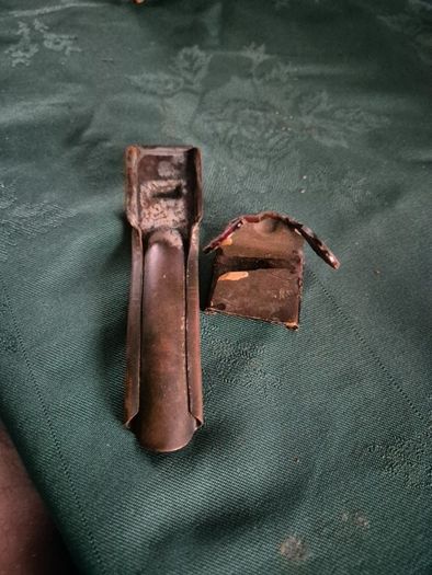 Rare Antique carpet clips x30 in metal copper tone