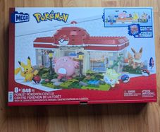 Mega Pokemon Playset - Forest Pokemon Center - 648 Pieces