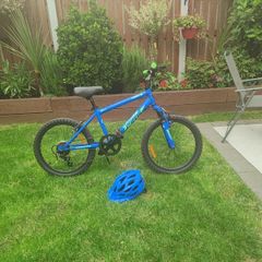 20" Bike incl matching helmet Like New