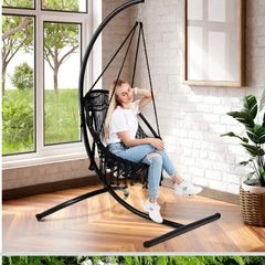 Swinging Chair