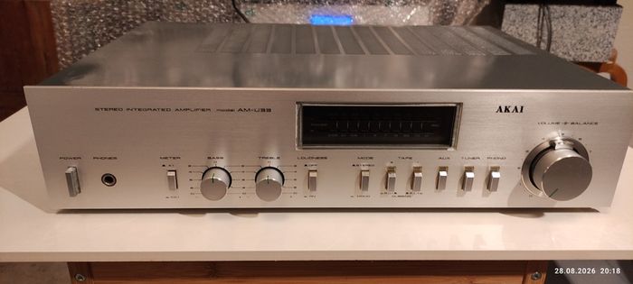 Akai AM-U33 Stereo Integrated Amplifier
