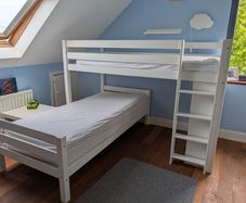 Bunk bed L-shaped