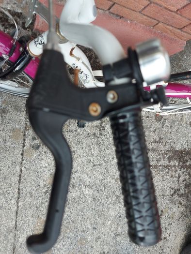 Girls Bike (Kate), 20 Wheels, in Excellent condition