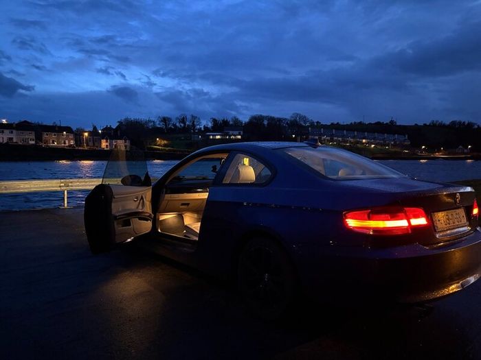 BMW 320i E92 Coupe  Automatic Le Mans Blue