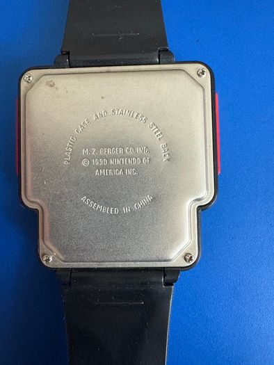 Super Mario bros 3 retro watch