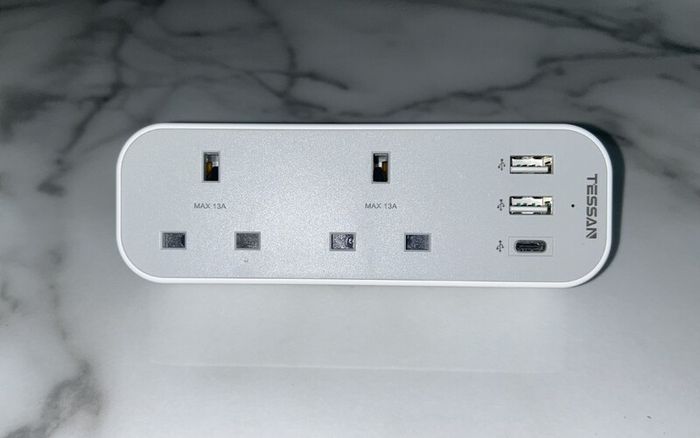 Brand -new Tessan Double Travel Adapter UK to India Type D Plug with 3 USB (1 USB C)