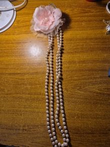 Vintage Flower and Pearl Necklace