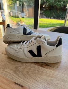 Men's Veja Trainers UK8