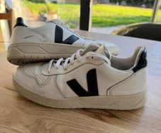 Men's Veja Trainers UK8