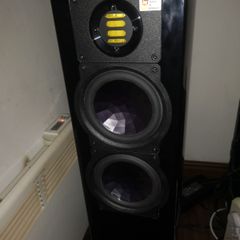 Hifi speakers