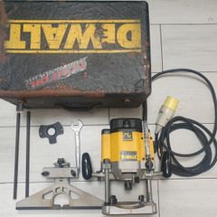 Dewalt router