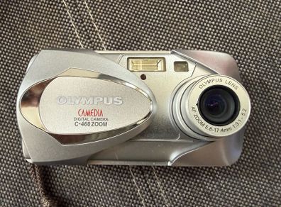 digital camera Olympus C-460 ZOOM