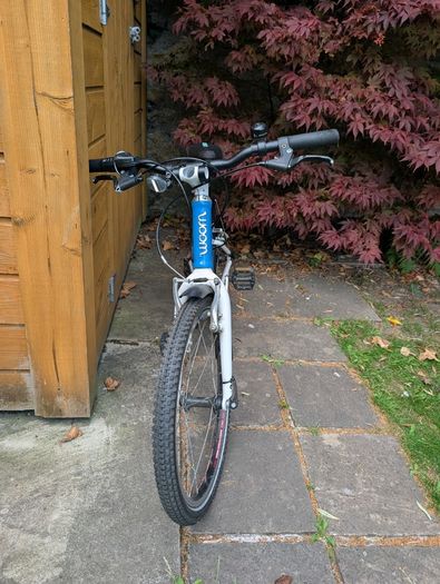 Woom 4 kids' bike in sky blue (for age 6-8)