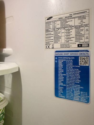 Samsung Freestanding Fridge Freezer