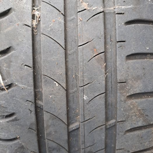 Single 195,65,15 Michelin tyres set on vw golf mk 5, 6, 7 wheels, perfect for a taxi driver running Octavia or Passat on steelies.