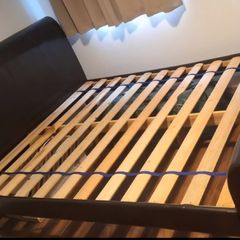King sleigh bed