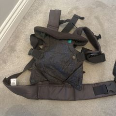 baby carrier