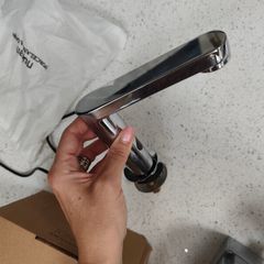 Noken Porcelenosa Tono Tap With sensor